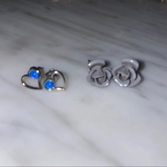 Bundle of 6 sets of flower and heart stud earrings - Picture 3 of 8